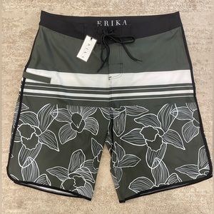 BRAND NEW Erika Men’s Aloha Print Swim Shorts Size 34